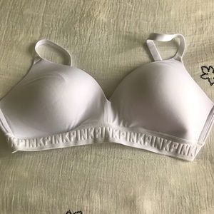 Victoria Secrets Women’s Pink Sports bra